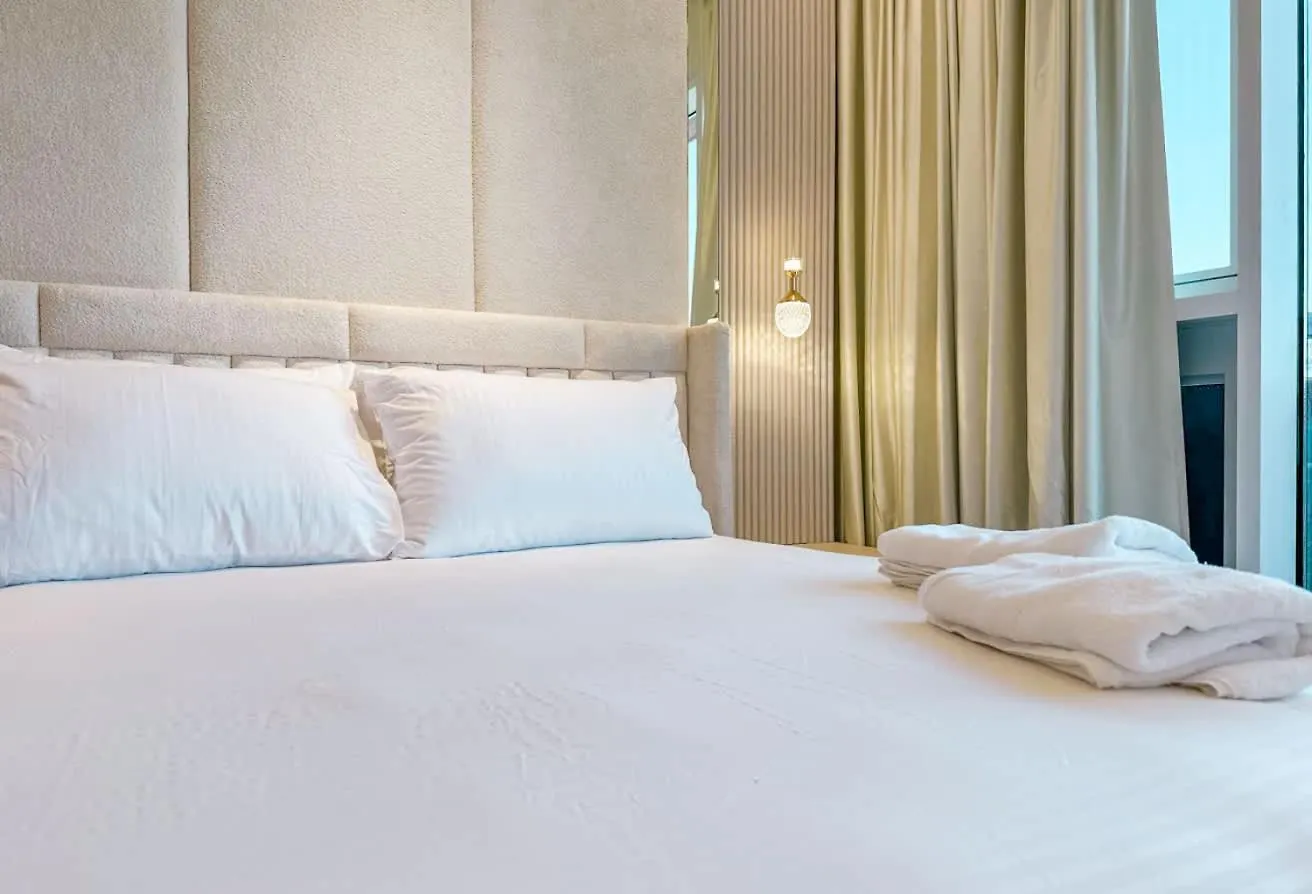 2 Apartments - One Perfect Group Stay Dubai